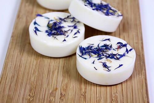 How to Make Solid Shampoo